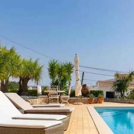 Family Oasis With Pool